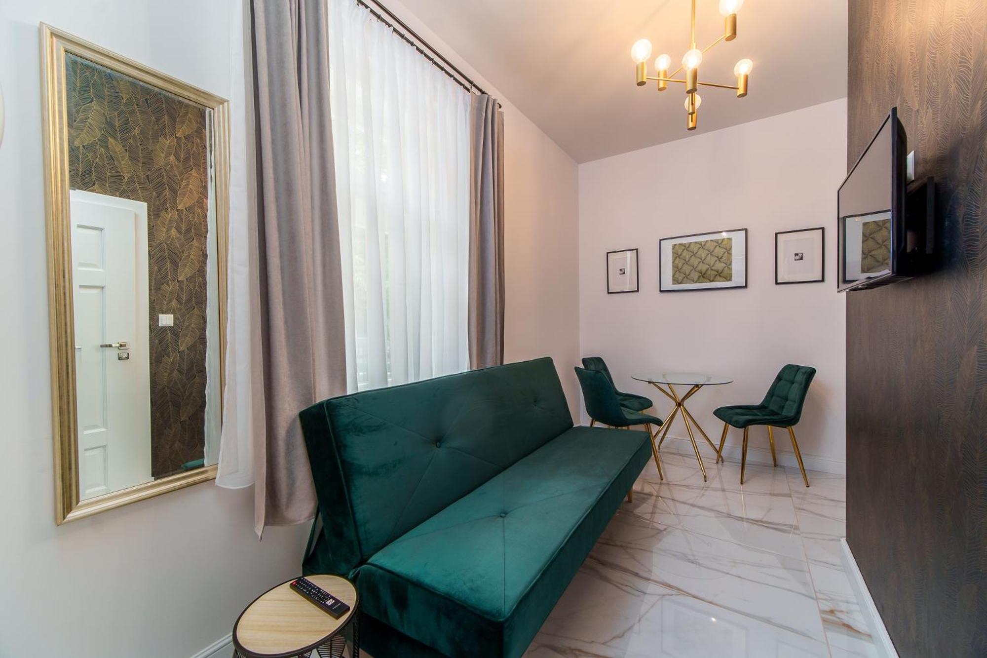 Zlota 8 Apartments Бялисток Екстериор снимка